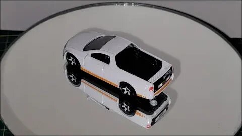 Basic Diecast model cars: Matchbox Mainline 1:64 2008 Holden VE UTE SSV