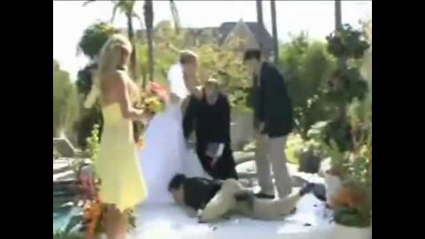 hilarious wedding scenes #1