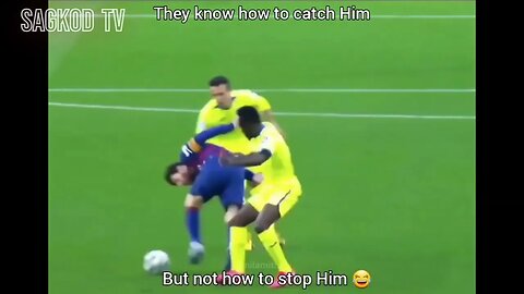 Messi's Incredible Balance: Defying Defenders