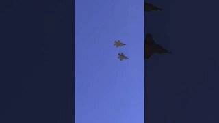 USA 🇺🇸 5th Generation F22 Raptors and an F35 Lightning II escort 1st & 4th Generation Fighters! 4K