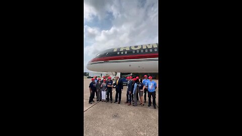 President @realDonaldTrump greets the great Line Crew at Wilson Air FBO