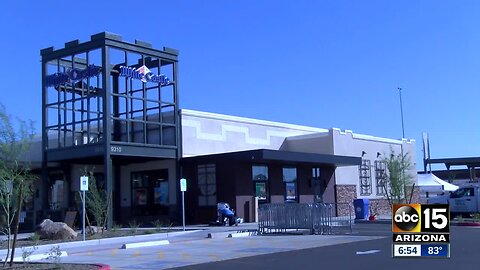 Fans camp out early ahead of White Castle's opening in Arizona