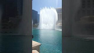 Bellagio Hotel water show. Las Vagas youtube Fam Reunion 2023