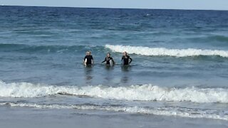 California awaits for surfing mad Durban homeschoolers (76X)