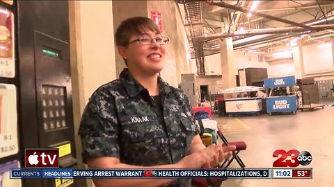 Navy dad gets a surprise on the ice