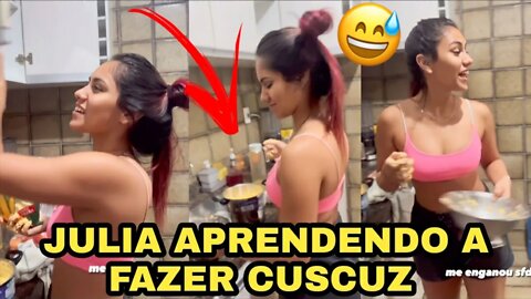 JULIA FAZENDO CUSCUZ PELA PRIMEIRA VEZ