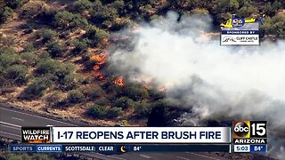 Brush fire burns near Sunset Point along I-17