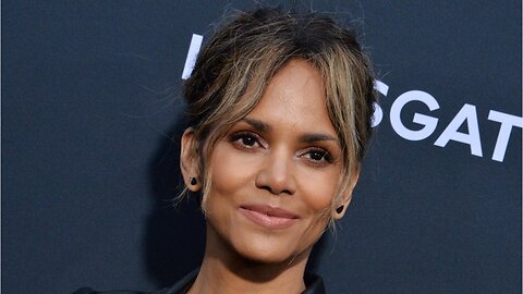 Halle Berry debuts new 'Undercut' hairstyle