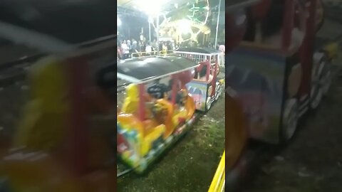 Naik kereta api odong-odong