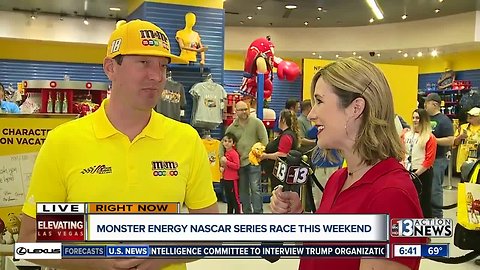 Kyle Busch signing autographs