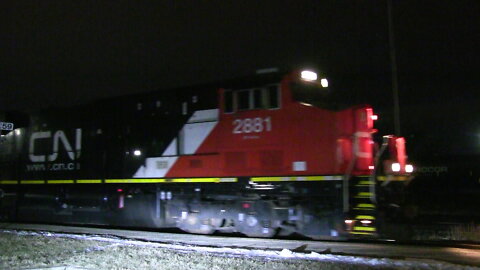 Westbound Manifest Train CN 2881 & CN 2252 Engines In Ontario
