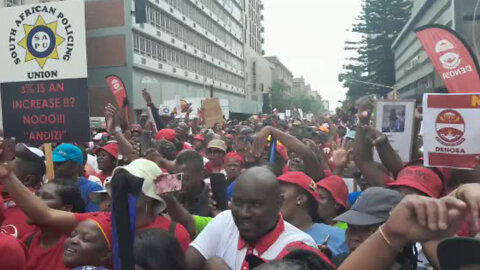 WATCH: Goverment Workers March Against 3% Wage Increase