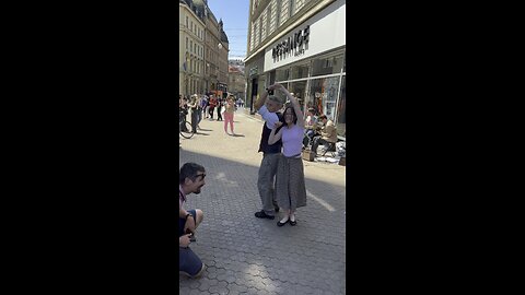 Wonderful spontaneous street dance in Zagreb, Croatia