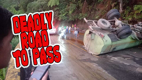 Deadly Terrible Road to Pass | Profesional Driver Only | Sitinjau Lauik Indonesia | Part 1