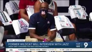 Cedric Henderson signs with the Arizona Wildcats