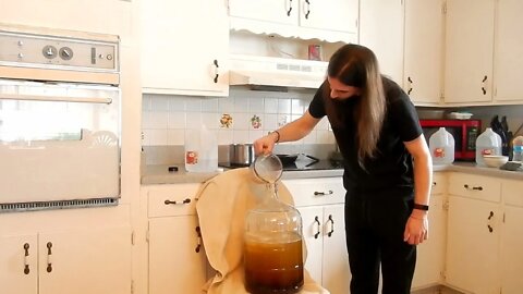 The Old Ways: Making Mead