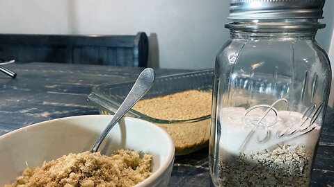 Amish Baked Oatmeal - Amish Baked Oatmeal in a Mason Jar