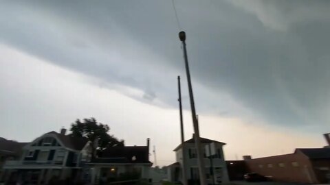 WATCH: SHELF CLOUD moves over Xenia, Ohio