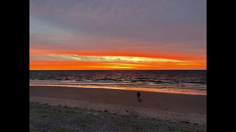 Beautiful sunset at a beautiful beach: relaxing and enjoyable