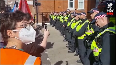 ANTIFA Clash With Pariots Of Britain - March 28, 2023