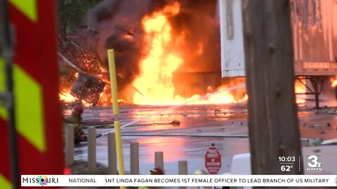 Omaha, Nebraska officials hold community meeting following Nox-Crete fire