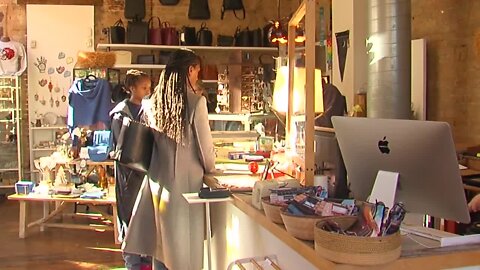 Small businesses hoping to see holiday sales success