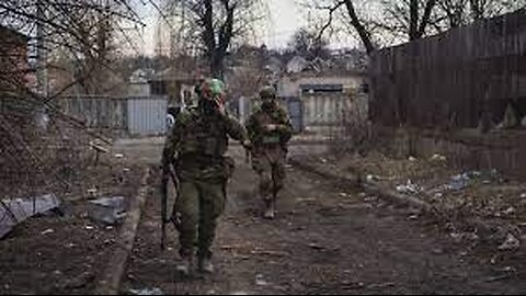 Ukraine: Russian shelling in Donetsk, Putin gives military awards, Moscow claims Krynki village