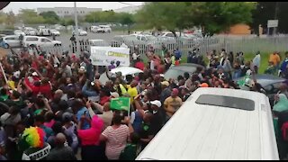 UPDATE 1 - Springboks' victory tour bus arrives in Langa Township, Cape Town (6Uq)
