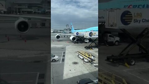 Korean Air 747-8 LAX