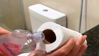 This Easy Trick Will Keep Your Bathroom Smelling Fresh All The Time