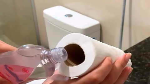 This Easy Trick Will Keep Your Bathroom Smelling Fresh All The Time