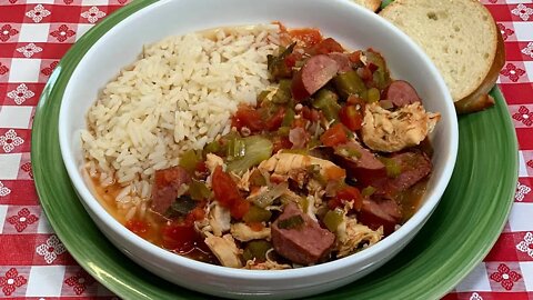 SLOW COOKER CHICKEN & SAUSAGE GUMBO!! DUMP AND GO CROCK POT MEAL IDEA!!