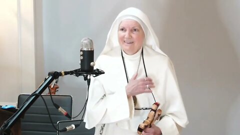 Living in the Divine Will - A Simple Guide from Mother Gabrielle Marie