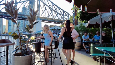 The Glamorous Australia Lifestyle at The Brisbane River