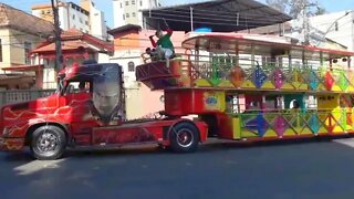 SENSACIONAL, CHAVES E CHIQUINHA DANÇANDO NA CARRETA DA ALEGRIA POP STAR, LIKE 29