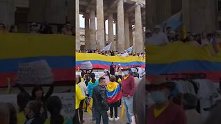 FUERA GUSTAVO PETRO GRITAN LOS COLOMBIANOS