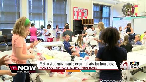 Students recycle plastic bags to make mats for the homeless