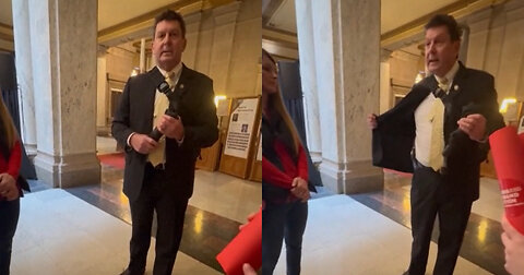 Lawmaker Shows Off Holstered Gun As He Lectures Students Protesting for Gun Control in State Capitol
