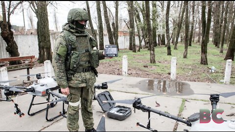 Fighters Claim Ukrainian Drones With ‘Claws’ Abducting Russian Troops