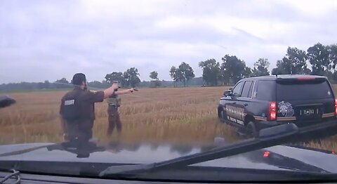 Short police chase leads to crash out in farmers field
