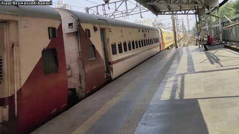 14 February 2020 | Four Trains | Back to Back | At Mulund Station |