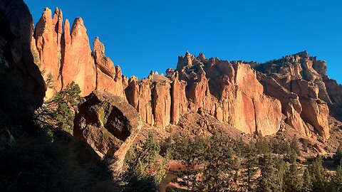 Exploring the "Phoenix Buttress" Rock Climbing Zone @ Smith Rock State Park! | Central Oregon | 4K