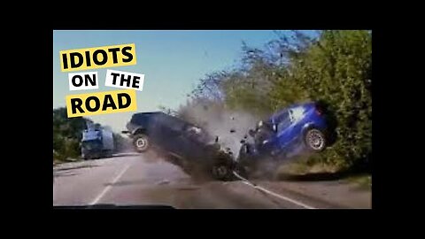 CRAZY & ANGRY PEOPLE ON THE ROAD Funniest Road Rage Clips Ever