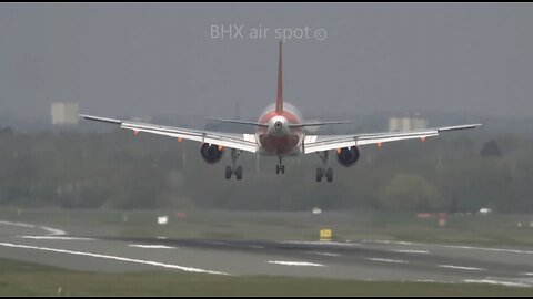 A320 cross wind landing