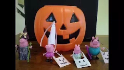 Peppa Pig's Halloween town 🎃