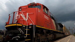 TRAIN 274 - CN 8892 Engine Autorack Train Eastbound In Ontario TRACK SIDE