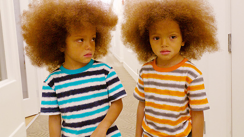 Twins have totally different reactions after first hair - Priceless!