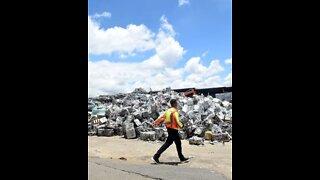 Minister of transport Fikile Mbalula together with Passenger Rail Agency of South Africa (Prasa) management and Law Enforcement at a scrap yard (Tiktok)