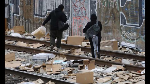 Dozens of Guns Have Been Stolen from LA Train Cargo Containers