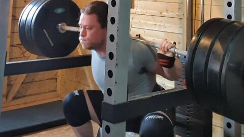 162.5 Kgs x 6 Squat. Feeling weak, but not bad!